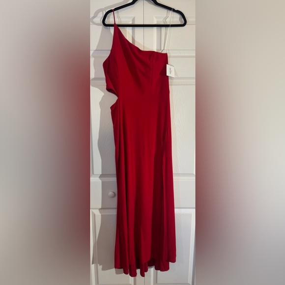 Jump Apparel One-Shoulder Side Cutout Gown in Red NWT - Picture 3 of 6